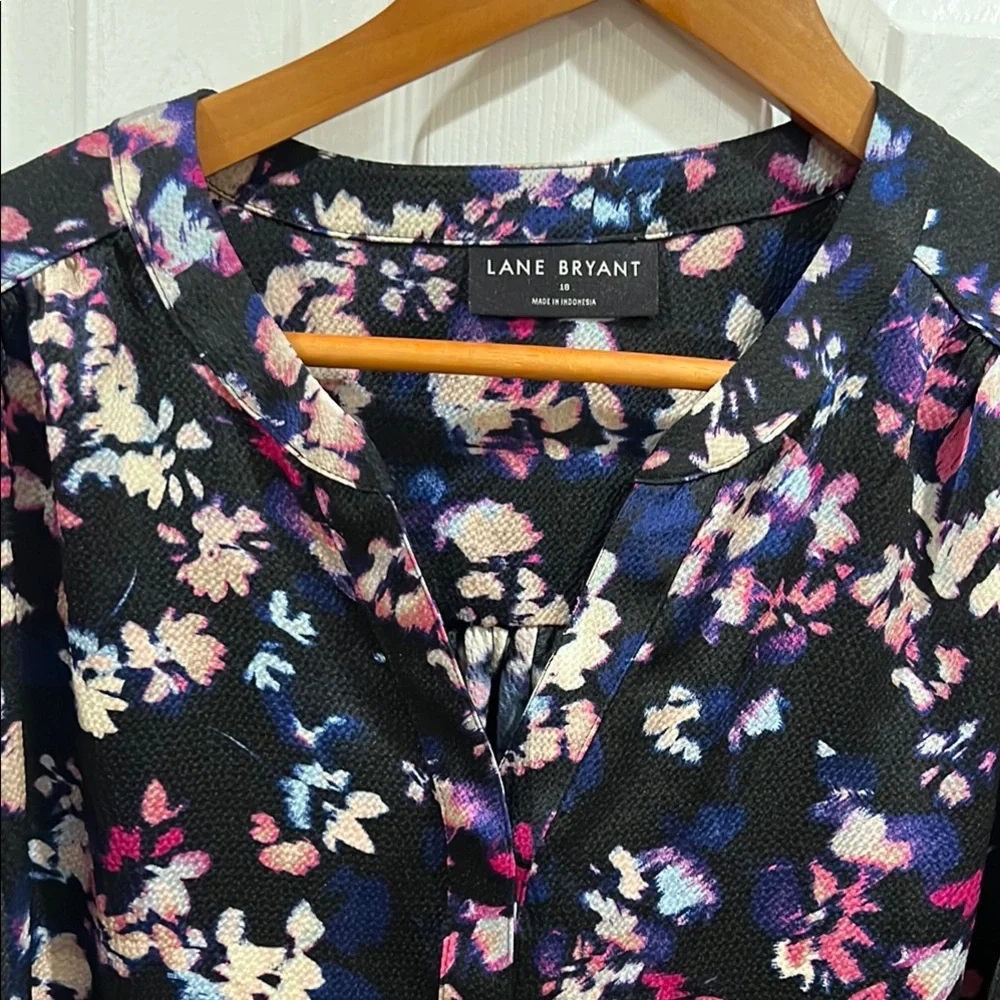 Lane Bryant Women's Floral Top - Black and Pink size 18 - Picture 5 of 8